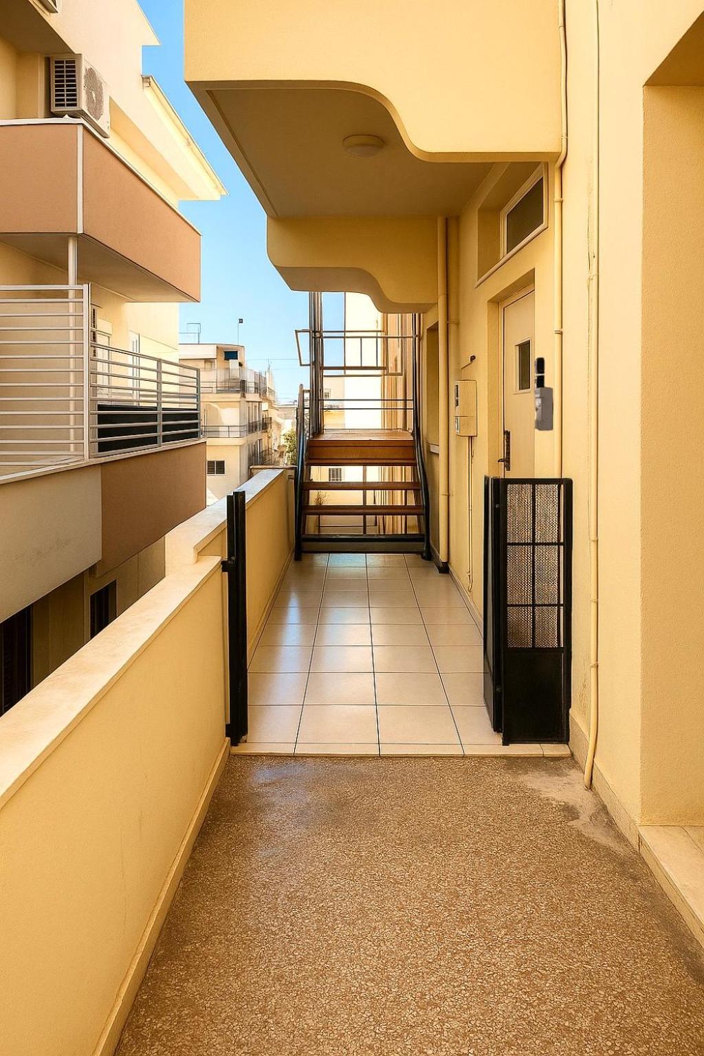 Friendly & Comfy Apartment Ierápetra Exteriör bild